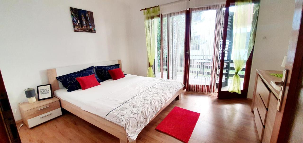 Umago Inn Экстерьер фото